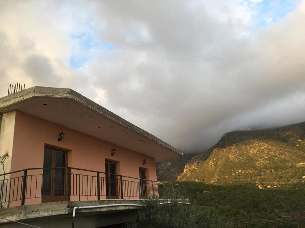 Vila Melpo Apartments Ilias Exteriör bild